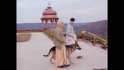 He had personal security
people around him. - Krishnas: Gurus. Karma. Murder.
