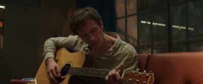 HE PLAYS CHORDS - LX 2048