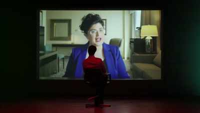 He pointed to the unfortunate accident - Inside the Mind of a Con Artist