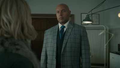 He was poisoned - Frankie Drake Mysteries