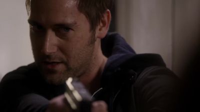 He pulled the tracking chip. - The Blacklist