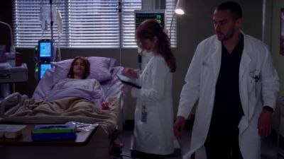 He put a vampire in her head. - Grey's Anatomy