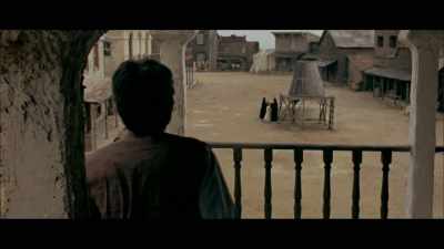 He puts himself in the middle - Sergio Leone: The Italian Who Invented America