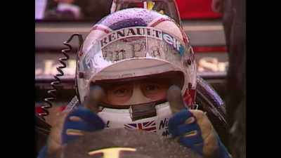 He qualified second
on the grid behind Prost - Williams & Mansell: Red 5