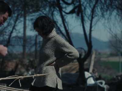 He ran it alone at first, - Un amor