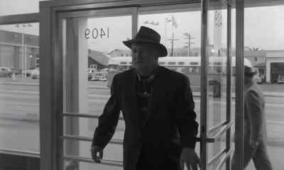 He reached the bus station at 11:29. - The Killing
