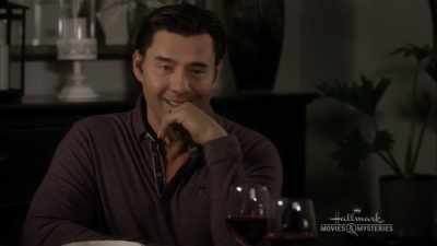 He reminded me
that sherlock holmes - Garage Sale Mystery: Murder By Text