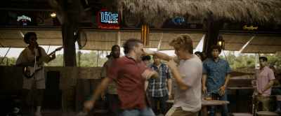 ♪ He rockin' with me ♪ - Road House