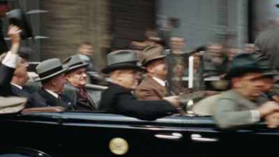 HE RUNS UNDER THE SLOGAN - America in Color