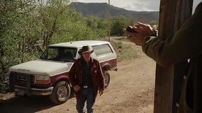 He s-- He said his name was Hector. - Longmire