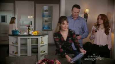 HE SAID HE'S MOVING BACK IN
WITH HIS FATHER, - Garage Sale Mysteries: Picture a Murder