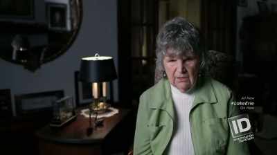 HE SAID, "HONEY,
THEY THINK I DID IT." - The Lake Erie Murders