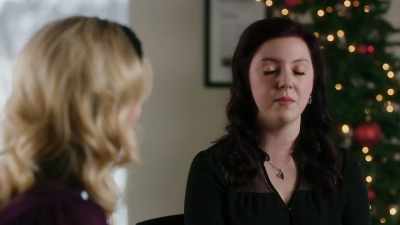 - He said something about
a girl he met online - Christmas Lover's Anonymous