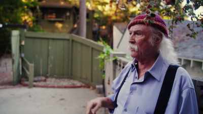 He sat down
on the trunk of the car, - David Crosby: Remember My Name