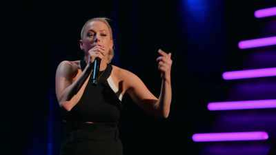 He saw you at work, at a bar, on an app, - Iliza Shlesinger: Unveiled