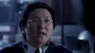 He says he teleported himself here. - Heroes
