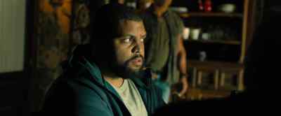 He says that if he
wanted you gone, - Den of Thieves 2: Pantera