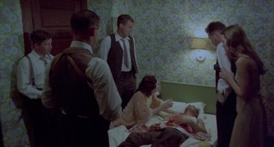 He screams again the hunters downstairs will call the cops - Dillinger