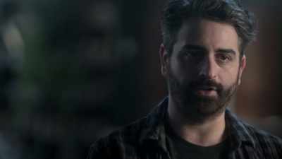 He seemed to not exactly know who he's
talking to or where he was, and I, uh, - What Happened, Brittany Murphy?