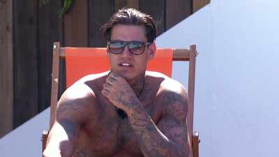 He seems like a really
easy going guy, isn't he? - Love Island