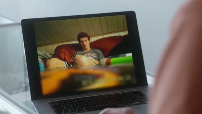 He seems pretty relaxed. Definitely
doesn't know he's on camera. - Killers: Caught on Camera