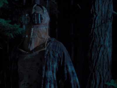 - He sees us.
- Oh, my God, he sees us. - In a Violent Nature