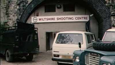 He had several weapons,
and each time you have a weapon, - Britain’s Most Evil Killers