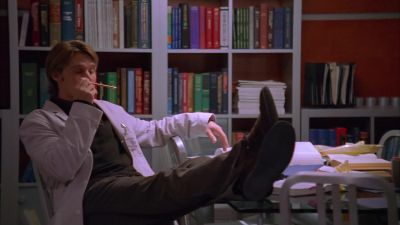 He should have been here
20 minutes ago. - House