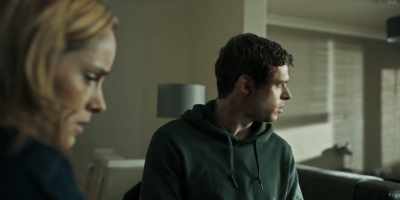 [he sighs]
I don't know how that could've happened. - Bodyguard
