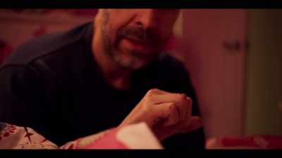 HE SIGHS - Informer