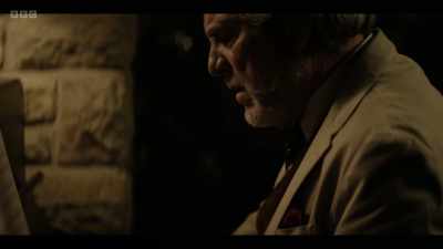 HE SINGS "TOMBE LA NEIGE" - Boat Story