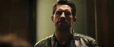 He was slipping information
to a politically active outsider. - Accident Man