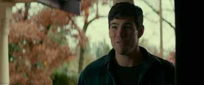 He is so sorry, he told me to
come over here and give you this. - Colossal