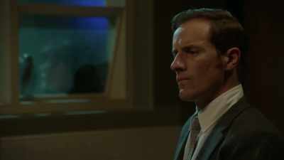He stabbed me, but
not angry enough - Ms Fisher's Modern Murder Mysteries