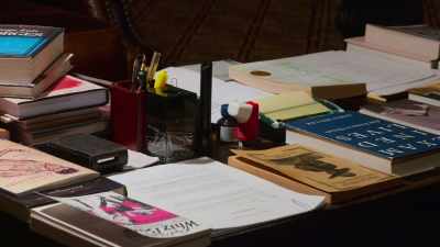 He started giving us books
written by Graham Green, - Stories of a Generation - with Pope Francis