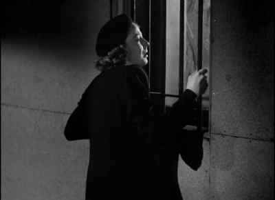 He still has his life in your hands. - Hangmen Also Die!
