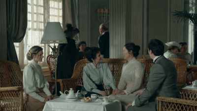 He has stolen millions, - Grand Hotel