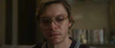 He strangled Dominique... for five minutes. - Dahmer – Monster: The Jeffrey Dahmer Story