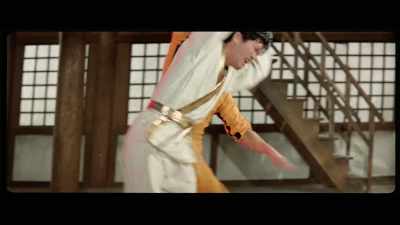 'He strived for a visual rhythm
that didn't follow a set pattern, - The Final Game of Death