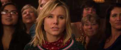 - He has such kind eyes.
- Yeah. - A Bad Moms Christmas