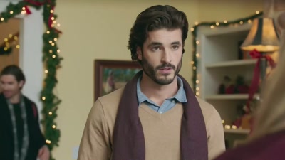 -He suffers from jet lag.
-Natalie, look who's here. - Christmas in Pine Valley