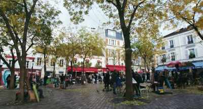 He takes us to Montmartre
and helps us to understand - Van Gogh: Of Wheat Fields and Clouded Skies