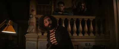 He thinks you might get the crowd
worked up with a position paper? - The Trial of the Chicago 7