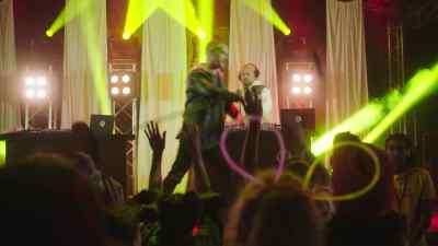 He threw a mic stand
into the crowd? - The Brokenwood Mysteries