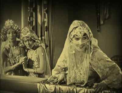 He touched not the rose-tree. - The Thief of Bagdad