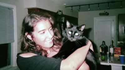 He tried to strangle
her, - Alice is Still Dead