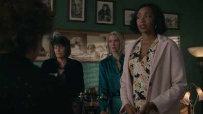 - He tried to tell his mom, - Frankie Drake Mysteries