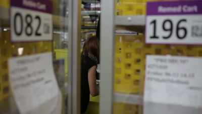 He understood consumer
behavior and noticed - Tech Billionaires: Jeff Bezos