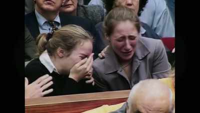HE WAS TELLING THEM
EVERYTHING WOULD BE OKAY. - An American Murder Mystery: The Staircase