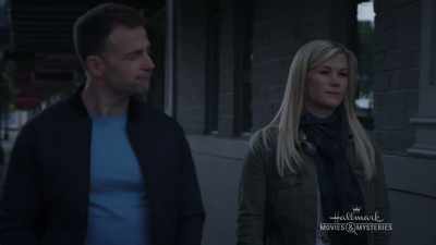 He wasn't on duty, - Chronicle Mysteries: The Wrong Man